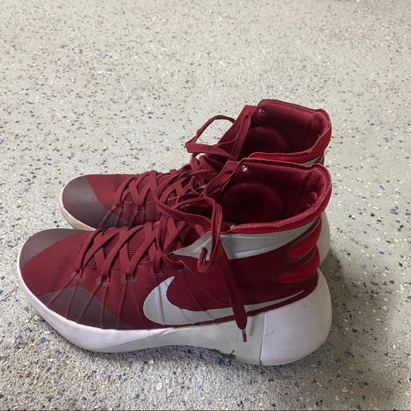 Nike Hyperdunks Retro - Picture 4 of 9